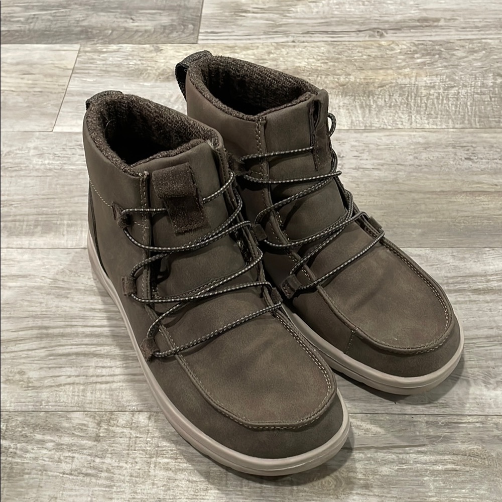 Hey Dude Women's Eloise Leather Ankle Boot